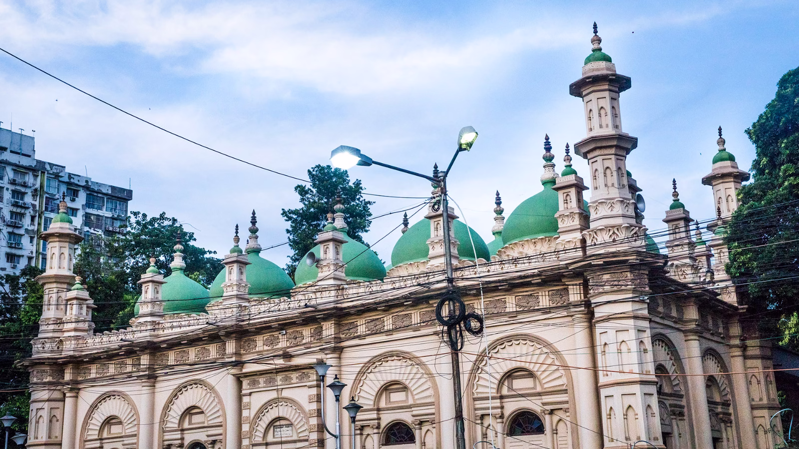 Prince Anwar Shah Road-এর আনোয়ার শাহ কে? কেন তাঁর নামে রাস্তা? জেনে নিন ইতিহাস 2 Tipu Sultar Mosque